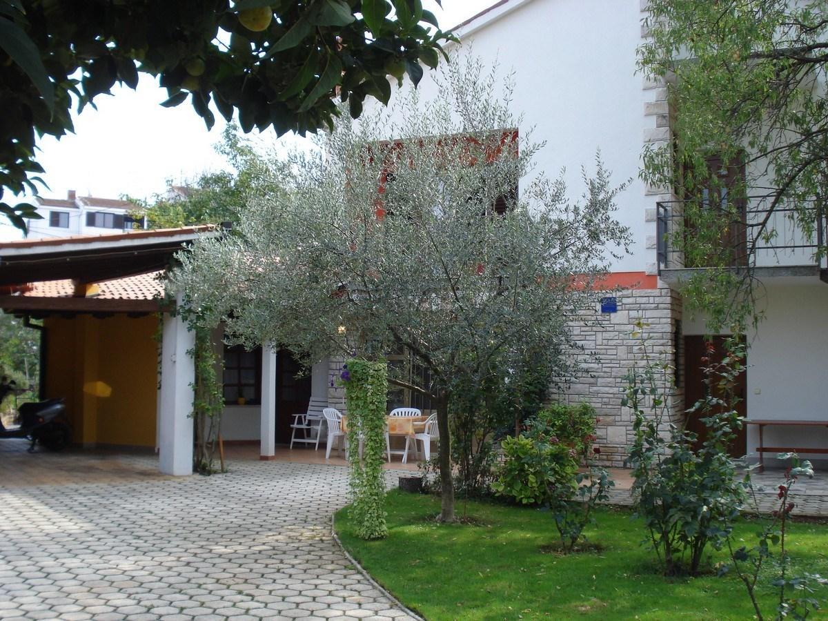 Sandra House With Apartment Umag Eksteriør billede